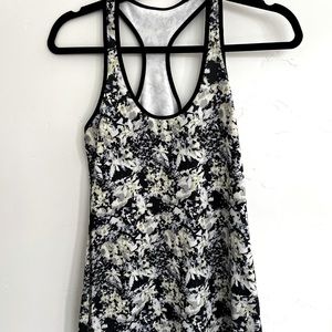 Lululemon racerback tank size 6